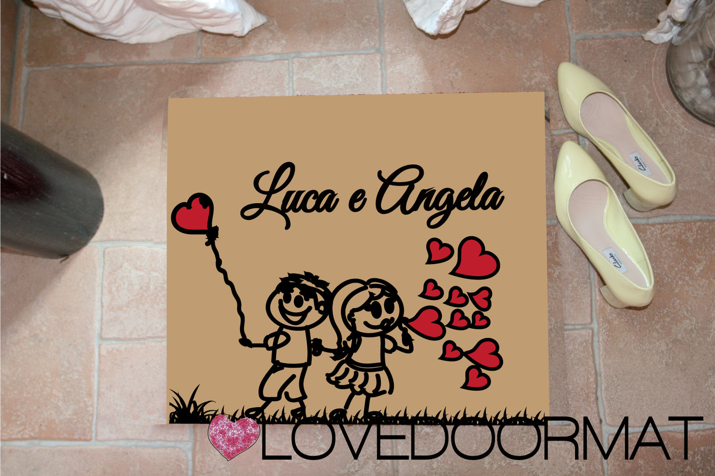 Zerbino Personalizzato – Coppia, Palloncini, Tuo Testo – LOVEDOORMAT in Feltro, Fondo in Gomma, 100% asciugapassi