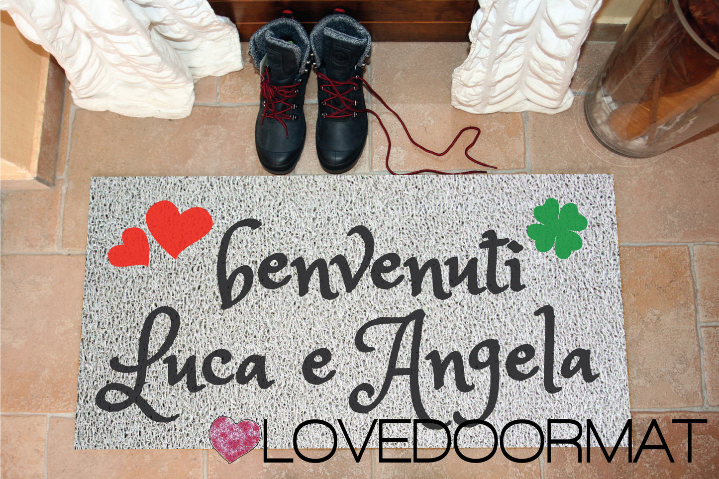 Zerbino Personalizzato – Cuori, Quadrifoglio, Tuo Testo – LOVEDOORMAT in Pvc, Fondo in Gomma