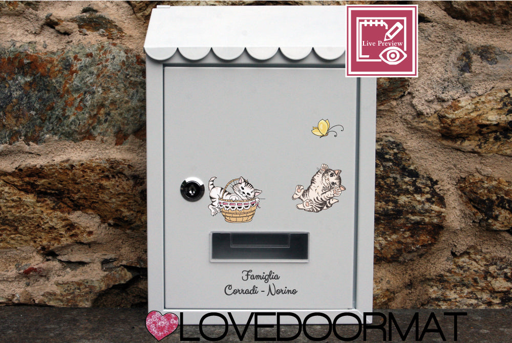 Cassetta Posta Personalizzata – Gatti e Farfalla – LOVEDOORMAT In Acciaio Dipinto cm 30x21x7