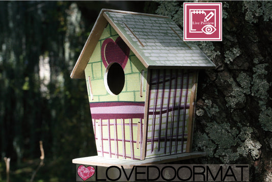 Live Preview Casetta Uccelli Personalizzabile – Casa Campagna – LOVEDOORMAT in Legno cm 17,5x12x3,4