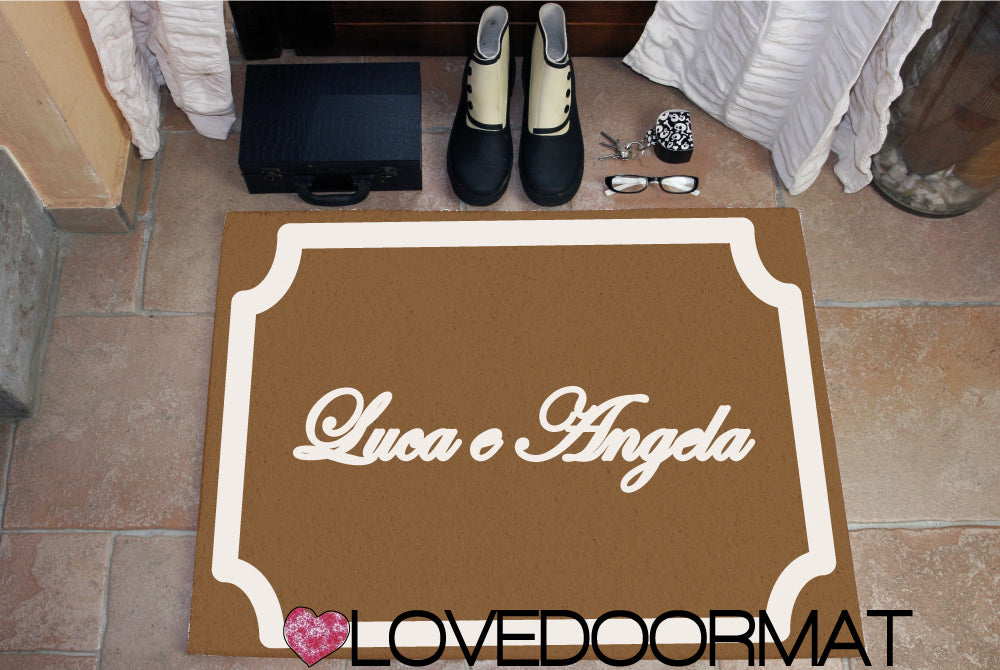 Zerbino Personalizzato – Cornice Class, Tuo Testo – LOVEDOORMAT in Pvc, Fondo in Gomma