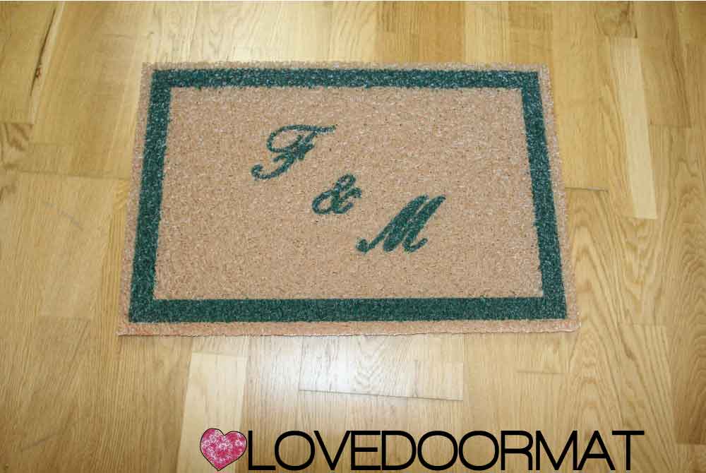 Zerbino Personalizzato – Tue Iniziali in Cornice – LOVEDOORMAT in Pvc, Fondo in Gomma 100% Impermeabile