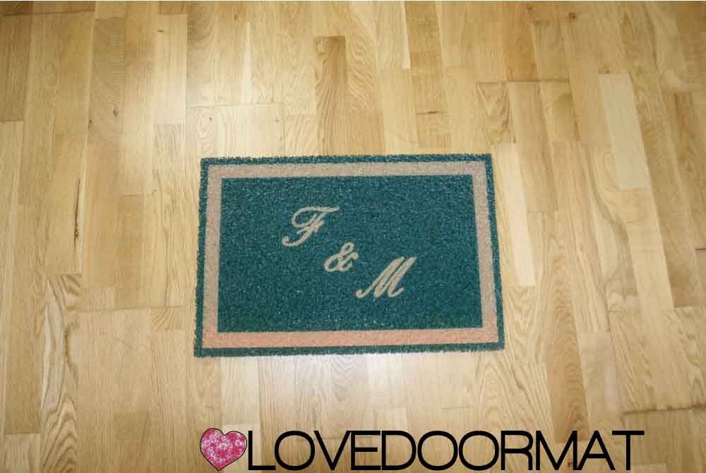 Zerbino Personalizzato – Tue Iniziali in Cornice – LOVEDOORMAT in Pvc, Fondo in Gomma 100% Impermeabile