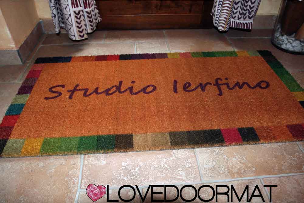 Zerbino Personalizzato – Bordo Mosaico, Tuo Testo – LOVEDOORMAT in Cocco, Fondo in Gomma 100% BIO