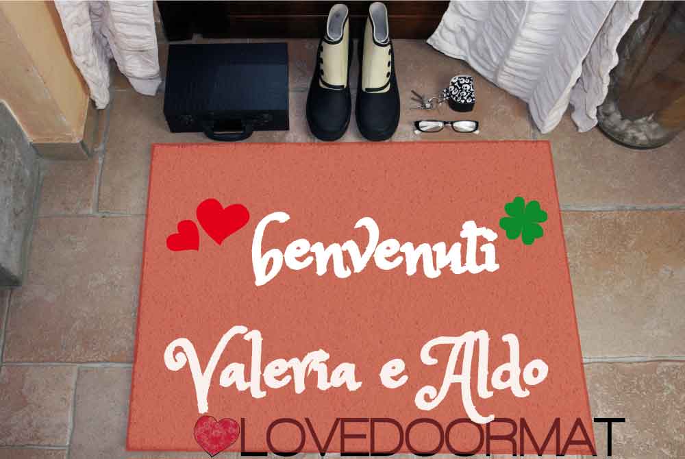 Zerbino Personalizzato – Cuori, Quadrifoglio, Tuo Testo – LOVEDOORMAT in Pvc, Fondo in Gomma