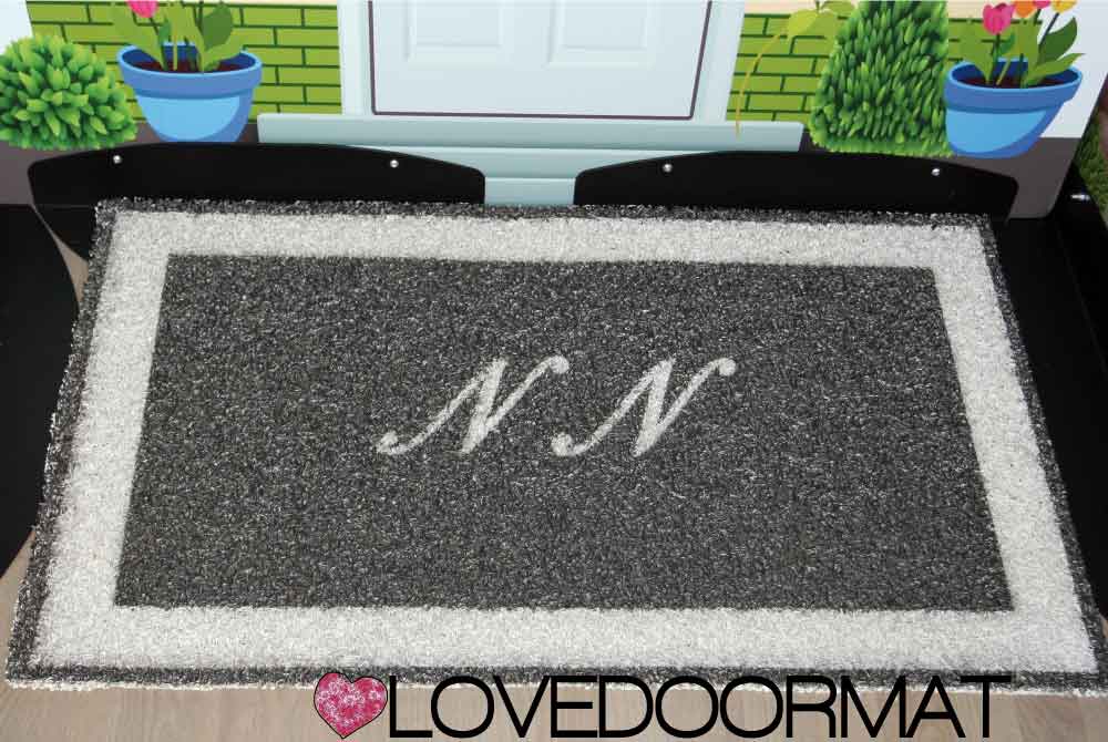 Zerbino Personalizzato da Esterno – Tue Iniziali in Cornice – LOVEDOORMAT in Pvc, Fondo in Gomma e Con Il Tuo Testo