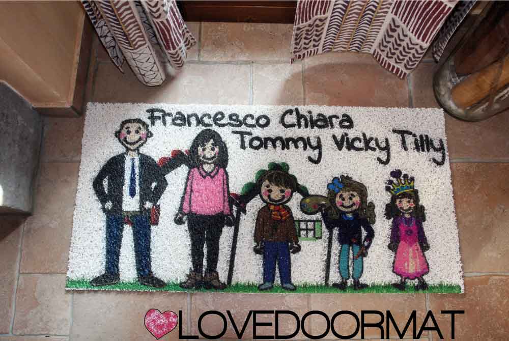 Zerbino Personalizzato da Esterno – Fumetto Famiglia – LOVEDOORMAT in Pvc, Fondo in Gomma e Con I Tuoi Personaggi