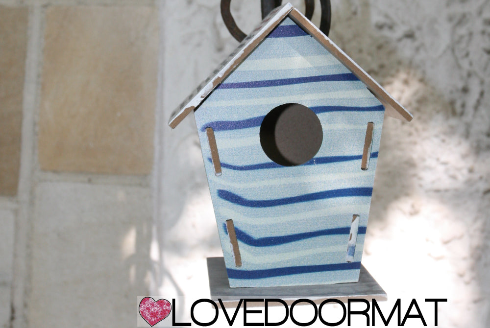 Casetta Uccelli Personalizzabile – Casa Collina – LOVEDOORMAT in Legno cm 17,5x12x3,4