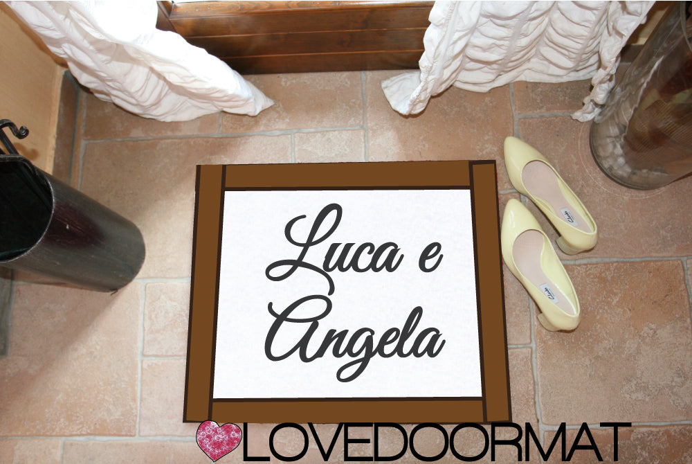 Zerbino Personalizzato – Cornice Stile, Tuo Testo – LOVEDOORMAT in Feltro, Fondo in Gomma, 100% asciugapassi