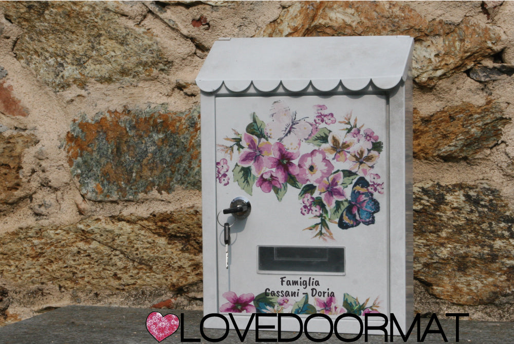 Cassetta Posta Personalizzata – Fiori, Farfalla – LOVEDOORMAT In Acciaio Dipinto cm 30x21x7