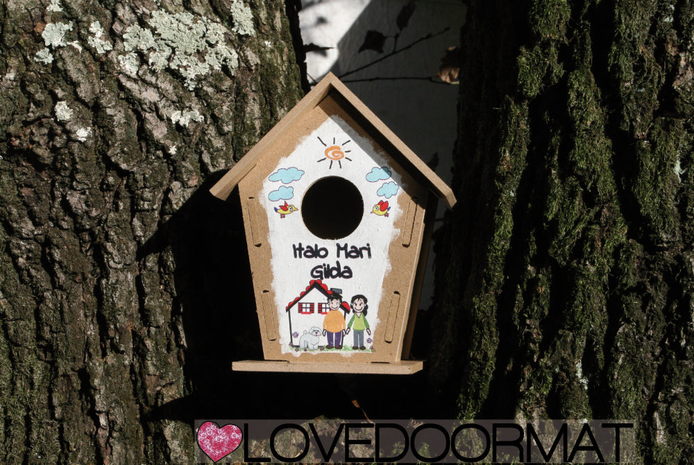 Casetta Uccelli Personalizzata – Fumetto Famiglia – LOVEDOORMAT in Legno cm 17,5x12x3,4