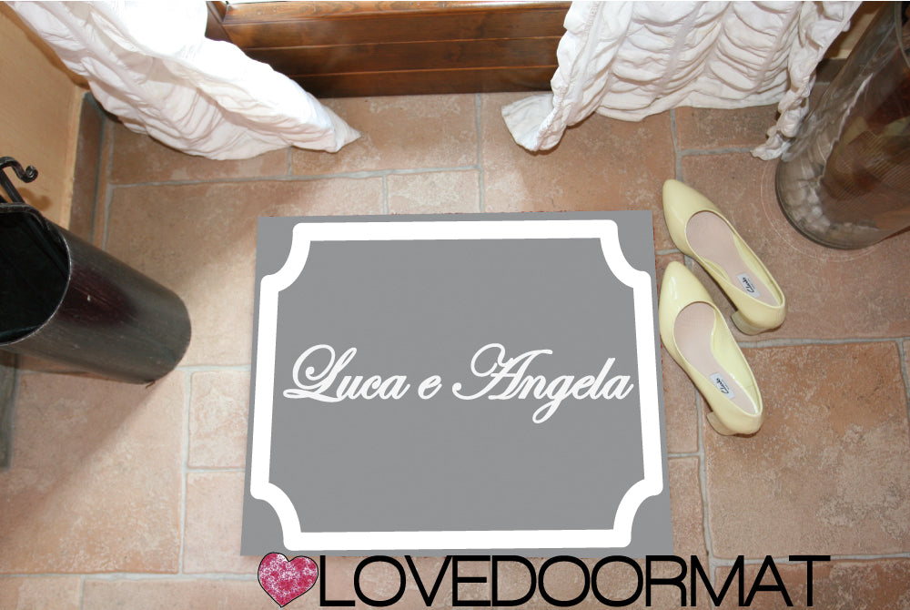 Tappeto Personalizzato – Cornice Class, Tuo Testo – LOVEDOORMAT in Feltro e Gomma