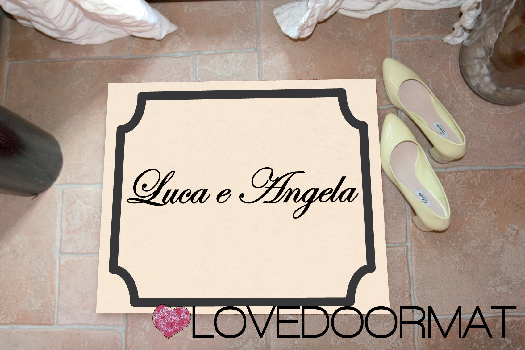 Tappeto Personalizzato – Cornice Class, Tuo Testo – LOVEDOORMAT in Feltro e Gomma