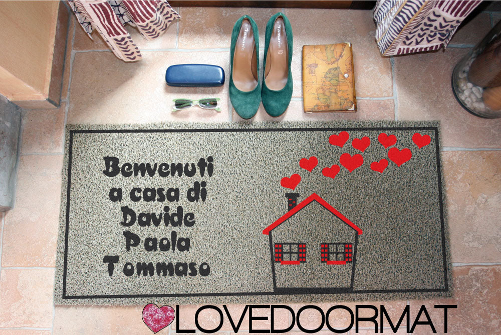 Zerbino Personalizzato – Casa Rossa, Tuo Testo – LOVEDOORMAT in Pvc, Fondo in Gomma